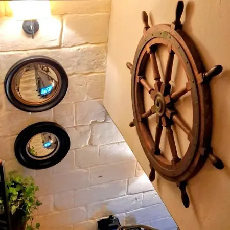 The Anchor Townhouse St. Paul's Bay