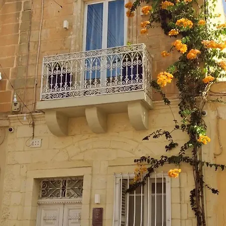 The Anchor Townhouse Tatil Evi St. Paul's Bay